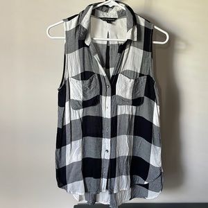 Rock & Republic black and white button down collared tank XS